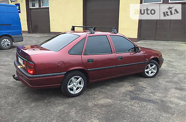 Седан Opel Vectra 1995 в Яворове