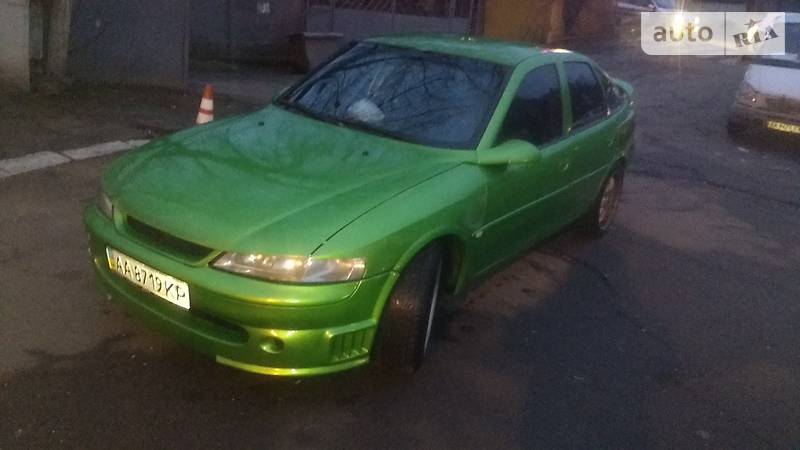 Хэтчбек Opel Vectra 1996 в Киеве