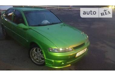 Хэтчбек Opel Vectra 1996 в 
