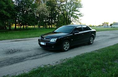 Седан Opel Vectra 2004 в Ромнах