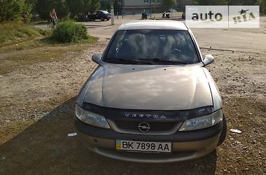 Хэтчбек Opel Vectra 1996 в Ровно