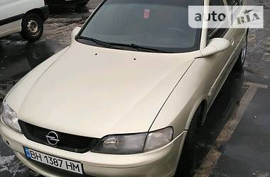 Хэтчбек Opel Vectra 1996 в Белгороде-Днестровском