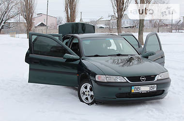 Седан Opel Vectra 1998 в Старобельске