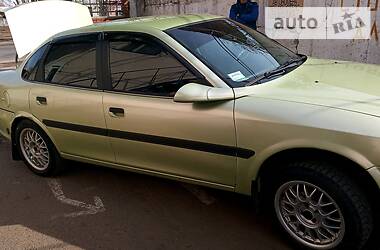 Седан Opel Vectra 1997 в Полтаві