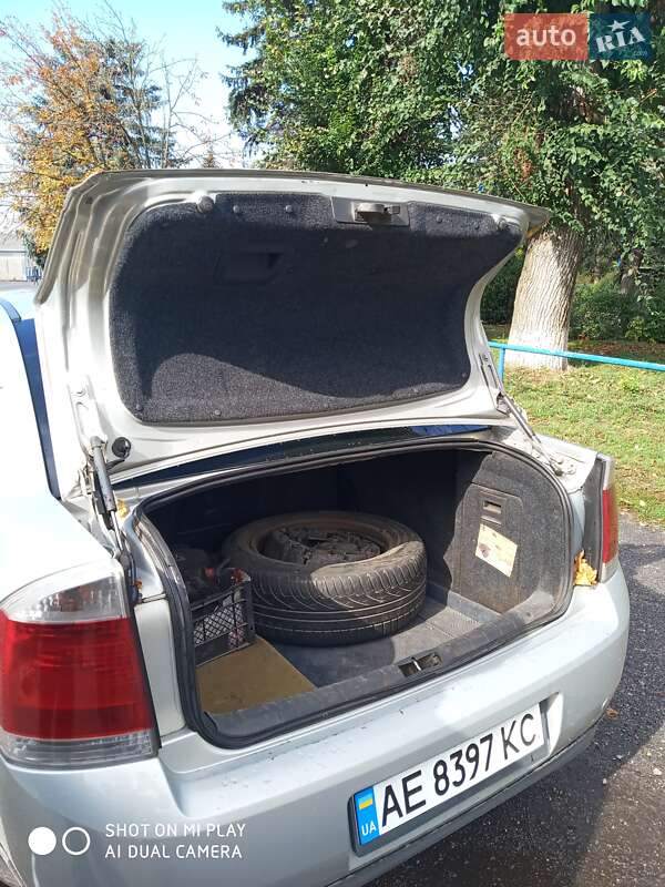 Седан Opel Vectra 2005 в Марганце фото 9 Седан Opel Vectra 2005 в Марганце