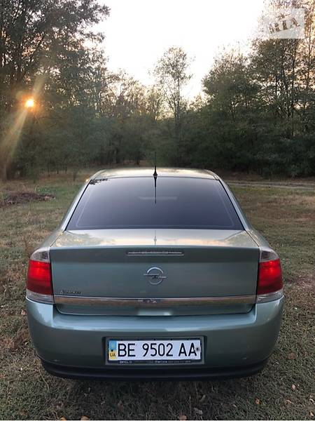 Седан Opel Vectra 2004 в Врадиевке