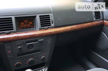 Седан Opel Vectra 2004 в 