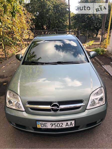 Седан Opel Vectra 2004 в Врадиевке