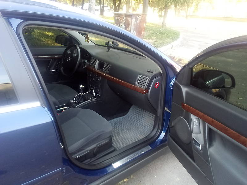 Універсал Opel Vectra 2004 в Нововолинську