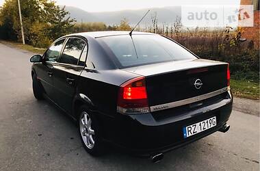 Седан Opel Vectra 2004 в Хусте