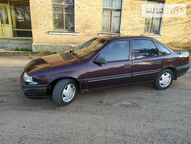 Седан Opel Vectra 1993 в Миргороде