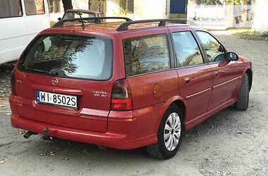 Универсал Opel Vectra 2001 в Черновцах