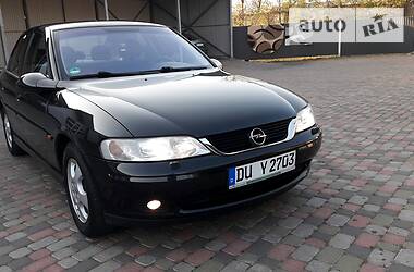 Седан Opel Vectra 2002 в Сарнах