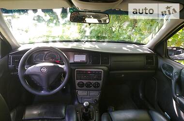 Универсал Opel Vectra 2001 в 