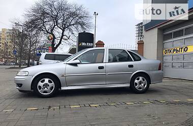 Седан Opel Vectra 2002 в Одессе