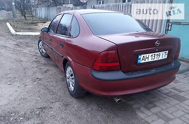 Седан Opel Vectra 1996 в Краматорске