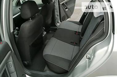 Седан Opel Vectra 2006 в 