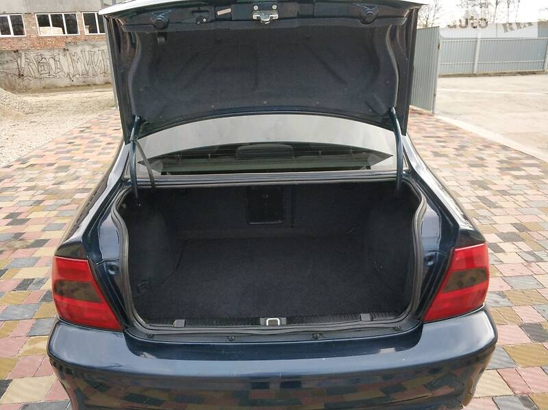 Седан Opel Vectra 2000 в Болехові