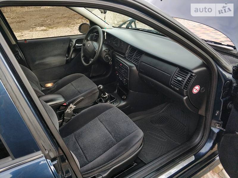 Седан Opel Vectra 2000 в Болехові