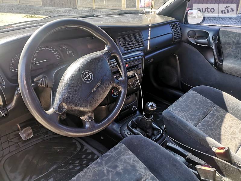 Седан Opel Vectra 1997 в Чемерівцях