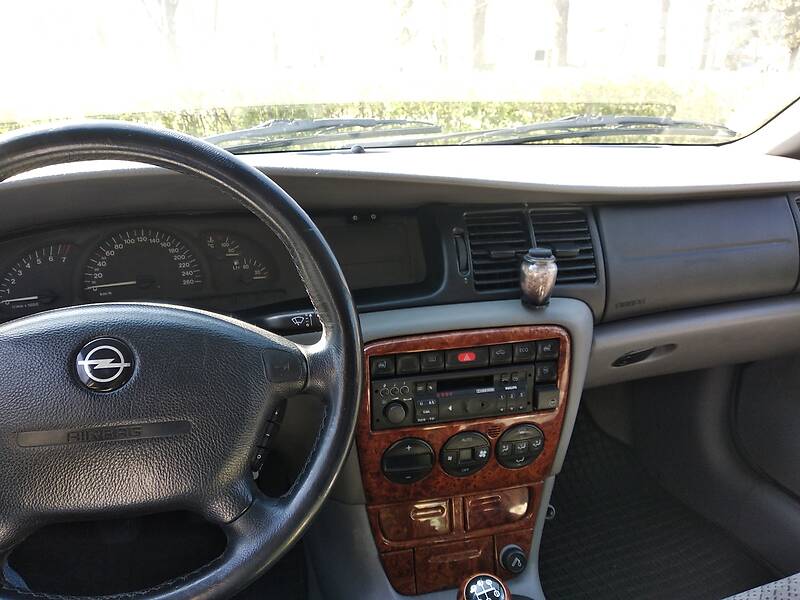 Седан Opel Vectra 1997 в Запорожье