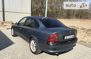 Седан Opel Vectra 1998 в  фото 5 Седан Opel Vectra 1998 в