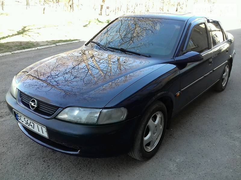 Седан Opel Vectra 1996 в Бориславі