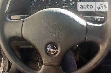 Седан Opel Vectra 1991 в 