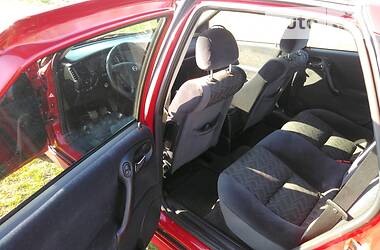 Хетчбек Opel Vectra 1999 в 