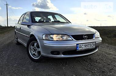 Хетчбек Opel Vectra 1999 в 