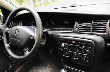 Универсал Opel Vectra 2001 в Черновцах