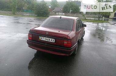 Седан Opel Vectra 1993 в Косове