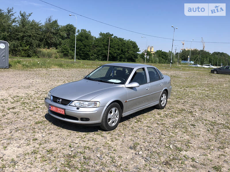 Седан Opel Vectra 2001 в 