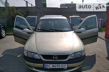 Седан Opel Vectra 1996 в 