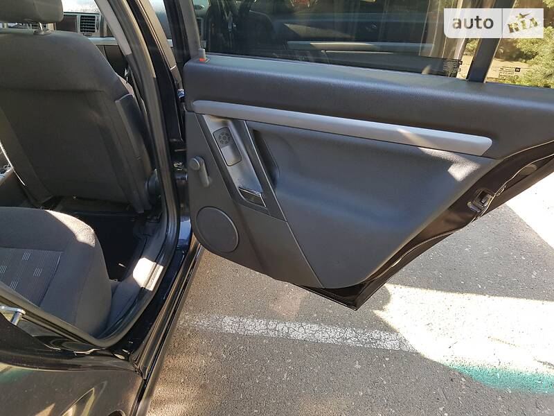 Седан Opel Vectra 2006 в Одесі