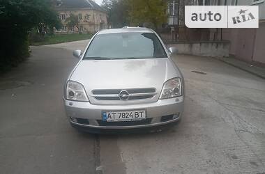 Седан Opel Vectra 2004 в Ивано-Франковске