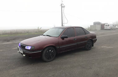 Седан Opel Vectra 1991 в Литине