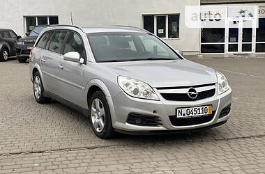 Универсал Opel Vectra 2006 в Староконстантинове