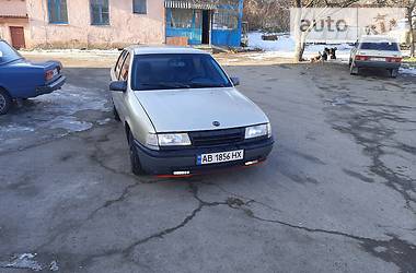 Седан Opel Vectra 1991 в Ямполе