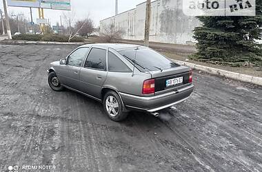 Хетчбек Opel Vectra 1990 в Лисичанську