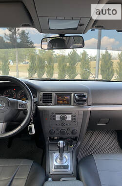 Седан Opel Vectra 2006 в Днепре