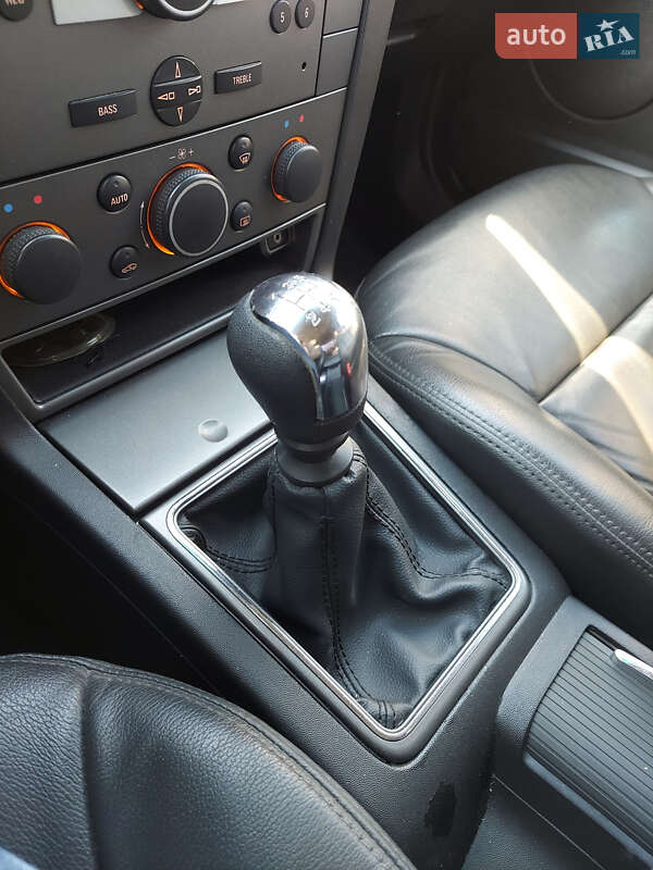 Седан Opel Vectra 2008 в Хмельницькому