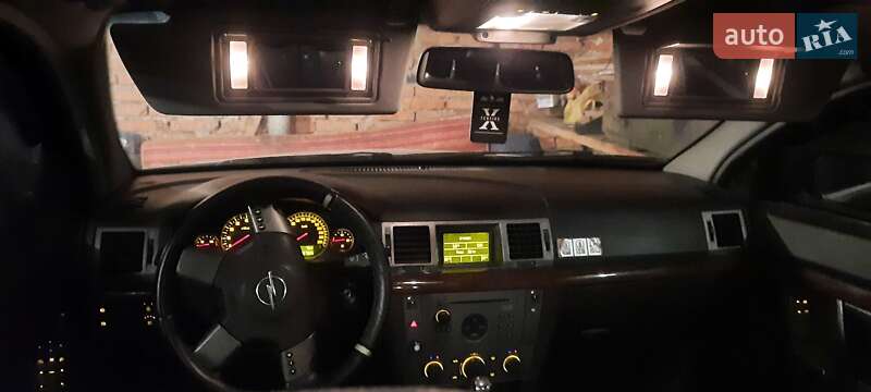 Седан Opel Vectra 2004 в Вінниці