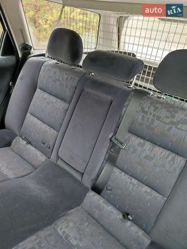 Универсал Opel Vectra 1998 в Любешове