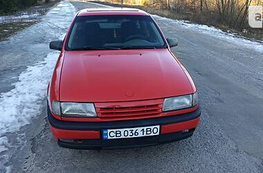 Лифтбек Opel Vectra 1989 в Сновске