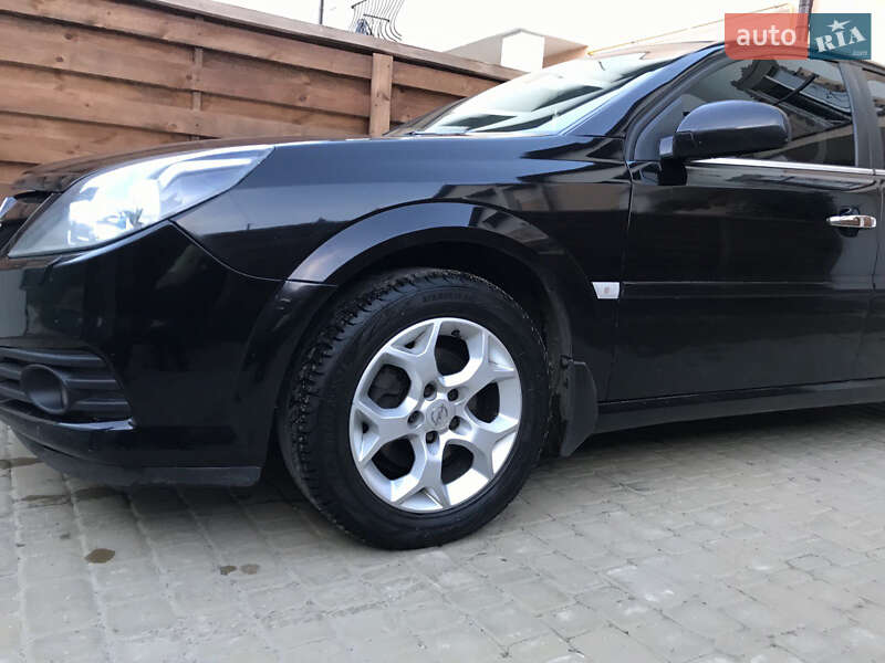 Седан Opel Vectra 2008 в Петропавловской Борщаговке