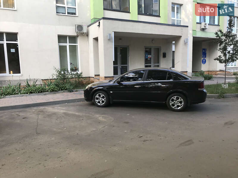 Седан Opel Vectra 2008 в Петропавловской Борщаговке