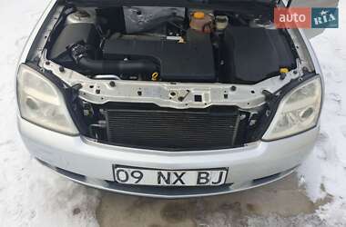 Седан Opel Vectra 2004 в 