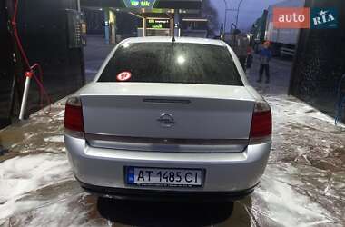 Седан Opel Vectra 2004 в Теребовле