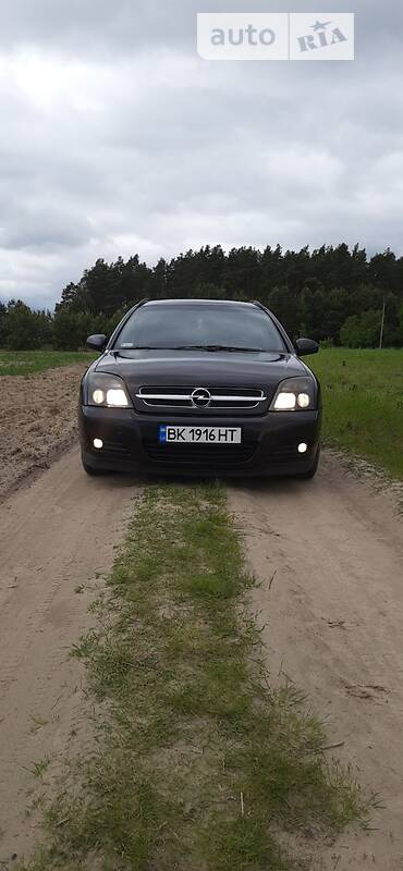 Універсал Opel Vectra 2004 в Володимирці